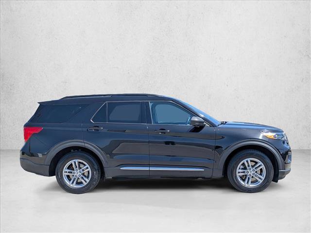 Used 2023 Ford Explorer XLT RWD image 4