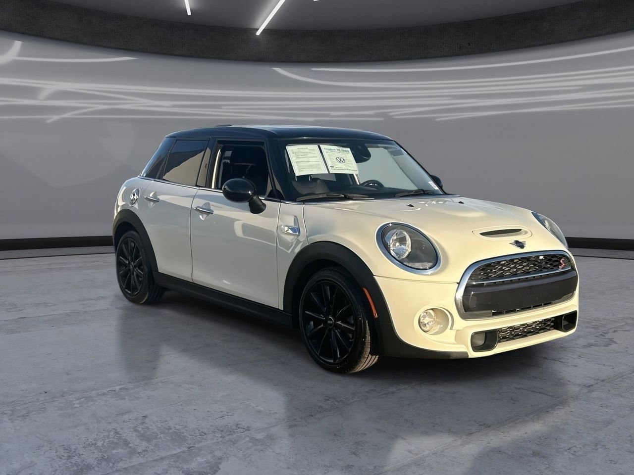 Used 2019 MINI Cooper S w/ Signature Upholstery Package image 2