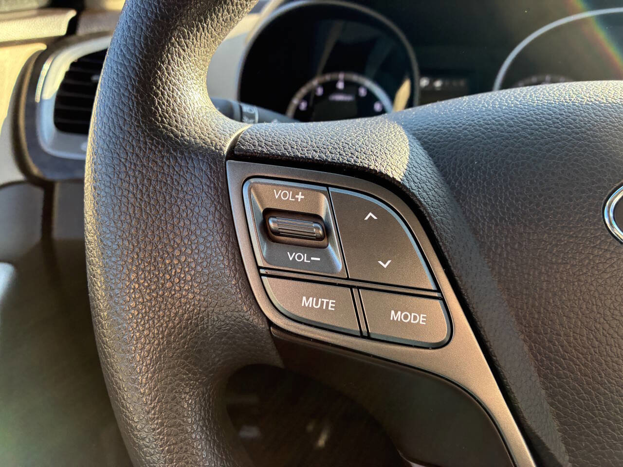 Used 2017 Hyundai Santa Fe Sport image 21