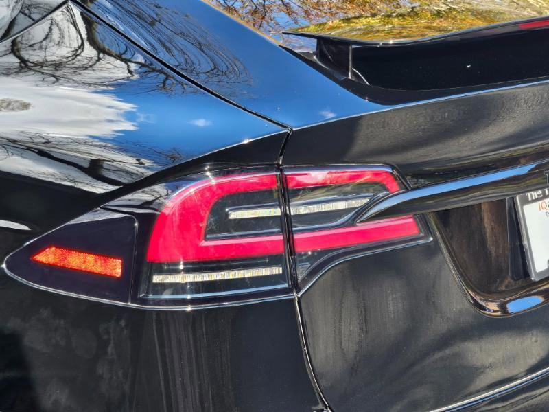 Used 2022 Tesla Model X image 26