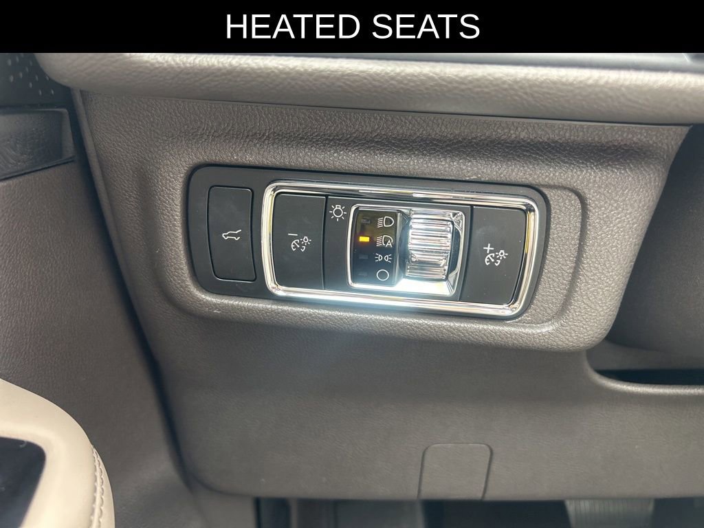 Used 2023 Lincoln Corsair Reserve w/ Equipment Group 201A FWD image 14