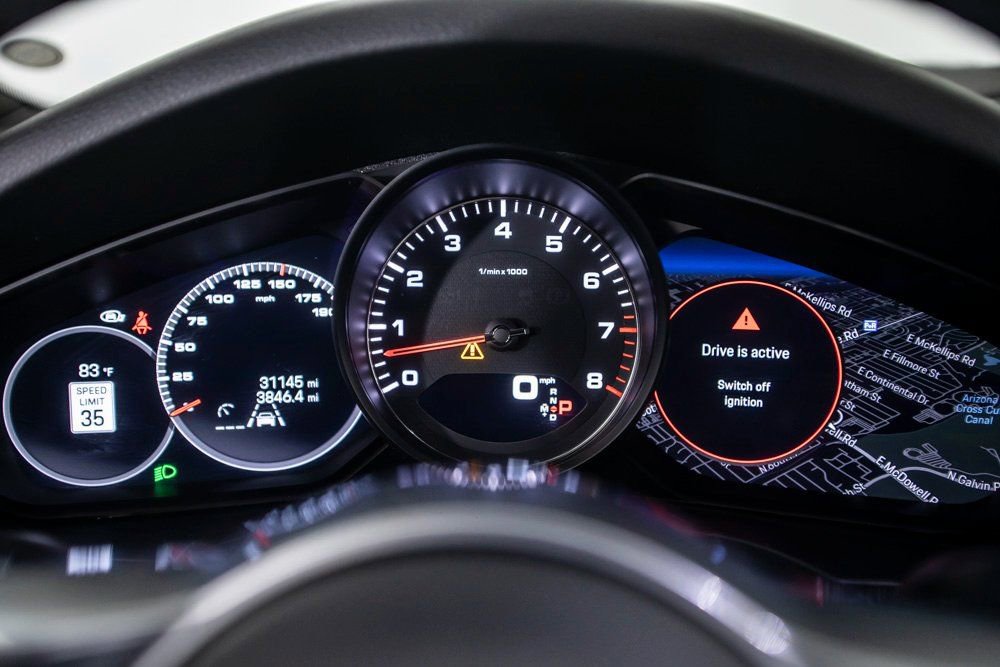 Used 2023 Porsche Cayenne S Platinum w/ Premium Package Plus image 24