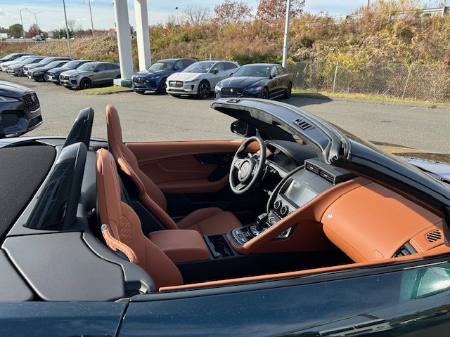 New 2024 Jaguar F-TYPE R image 19