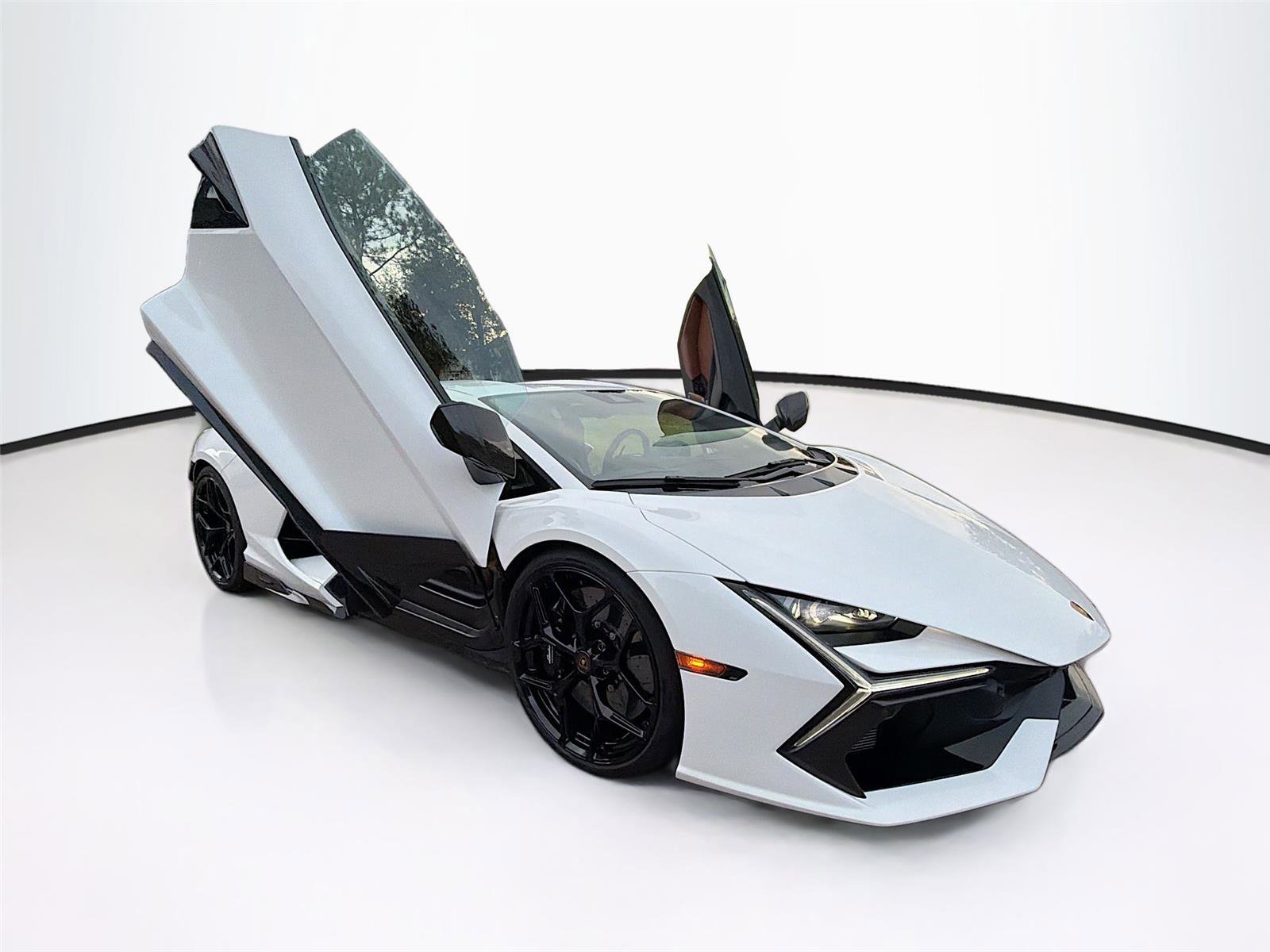 Used 2024 Lamborghini Revuelto image 34