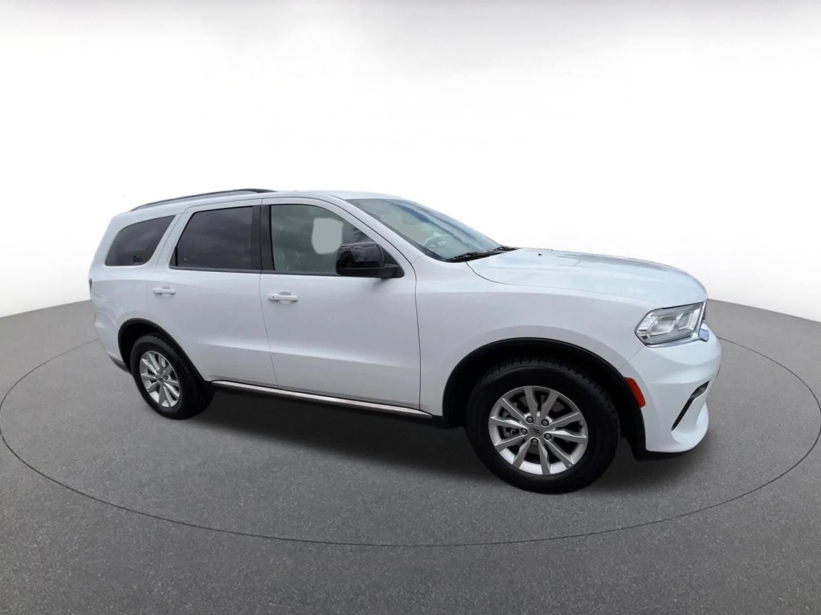 Used 2023 Dodge Durango SXT RWD image 2