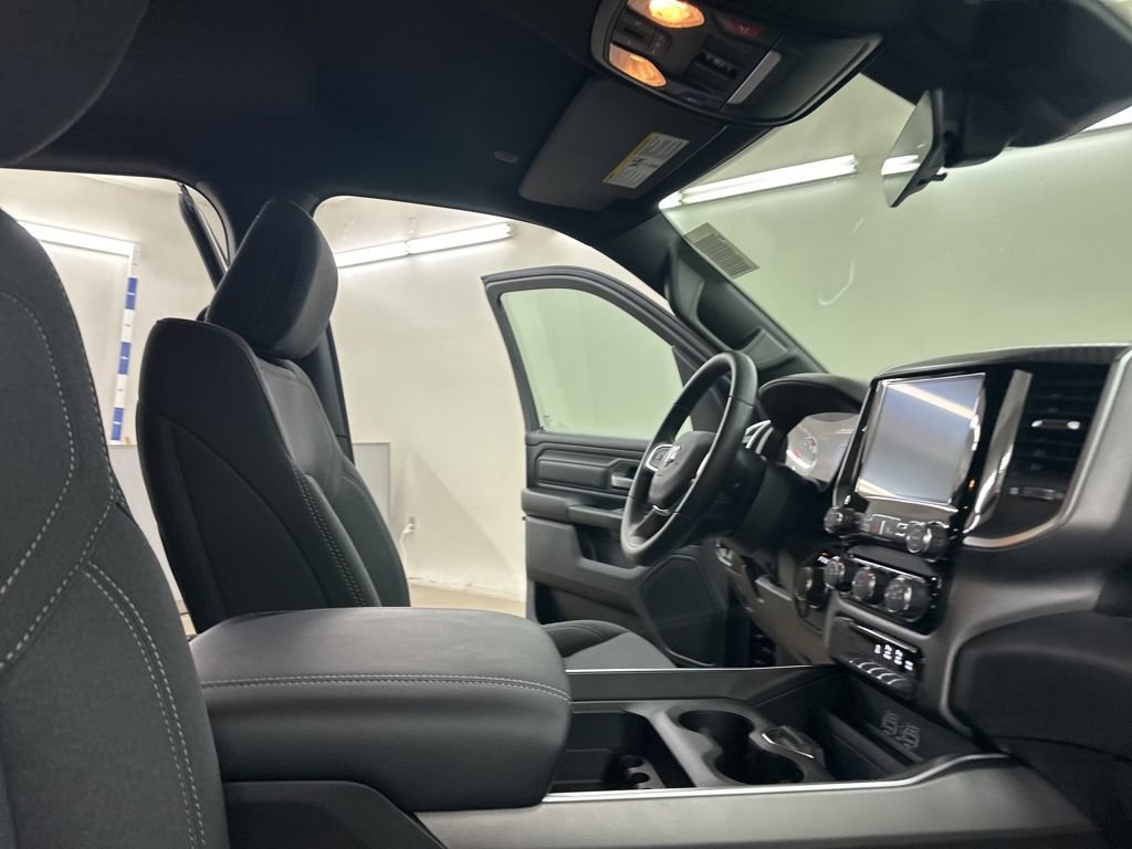 New 2026 RAM 1500 Express AWD/4WD image 17