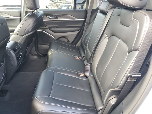 Used 2022 Jeep Grand Cherokee Limited 4xe image 13