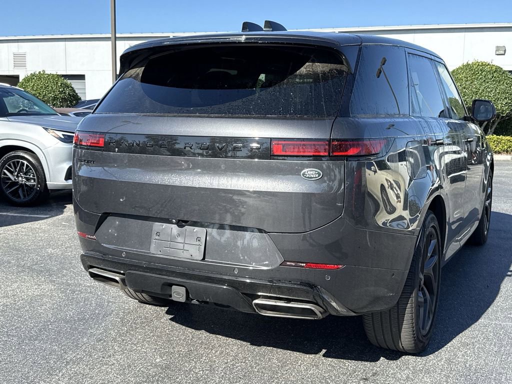 Used 2023 Land Rover Range Rover Sport SE Dynamic image 11