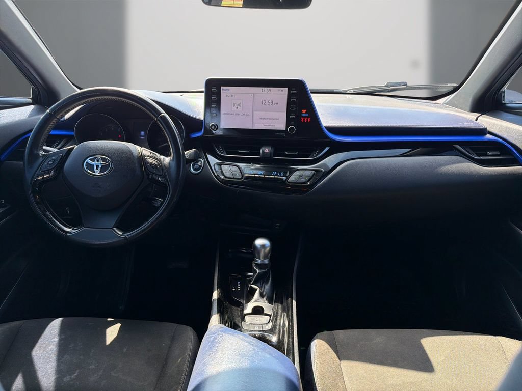 Used 2020 Toyota C-HR XLE FWD image 17
