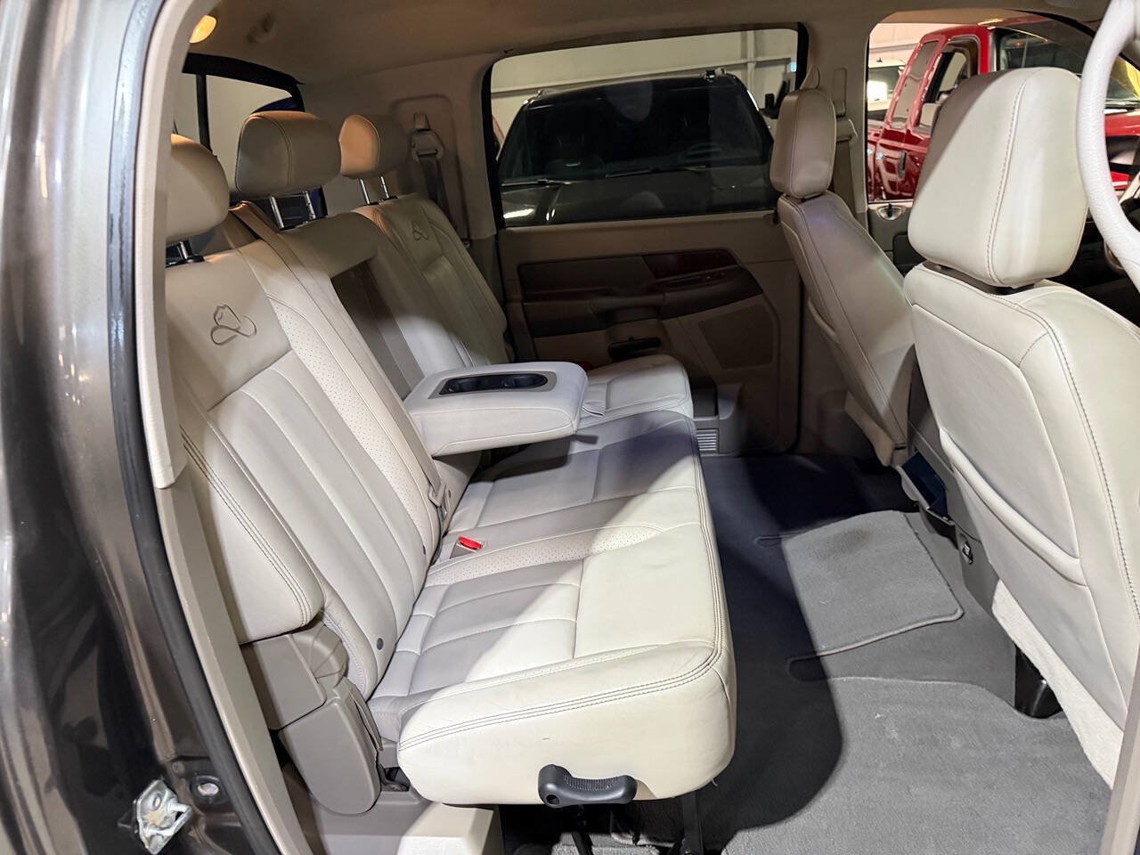 Used 2008 Dodge Ram 3500 Truck Laramie AWD/4WD image 14