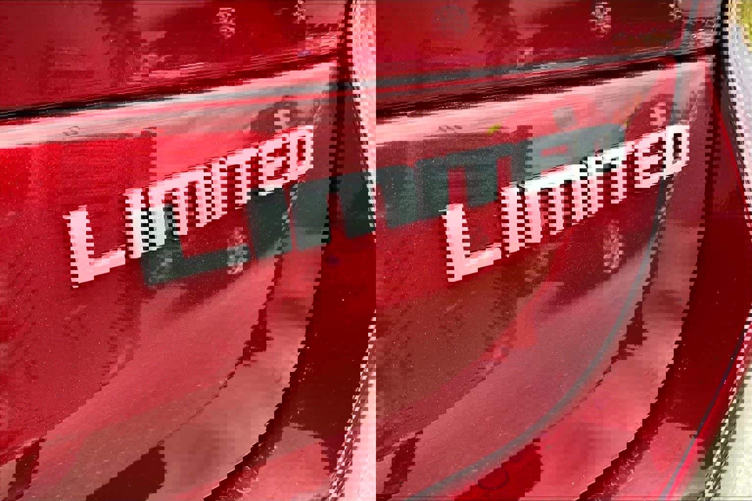 New 2025 Jeep Grand Cherokee L Limited w/ Luxury Tech Group II image 7