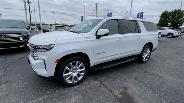 Used 2023 Chevrolet Suburban High Country w/ Max Trailering Package image 6