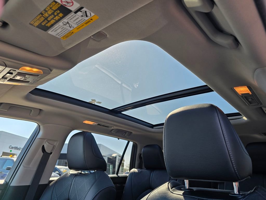 Used 2020 Toyota Highlander Platinum AWD/4WD image 24