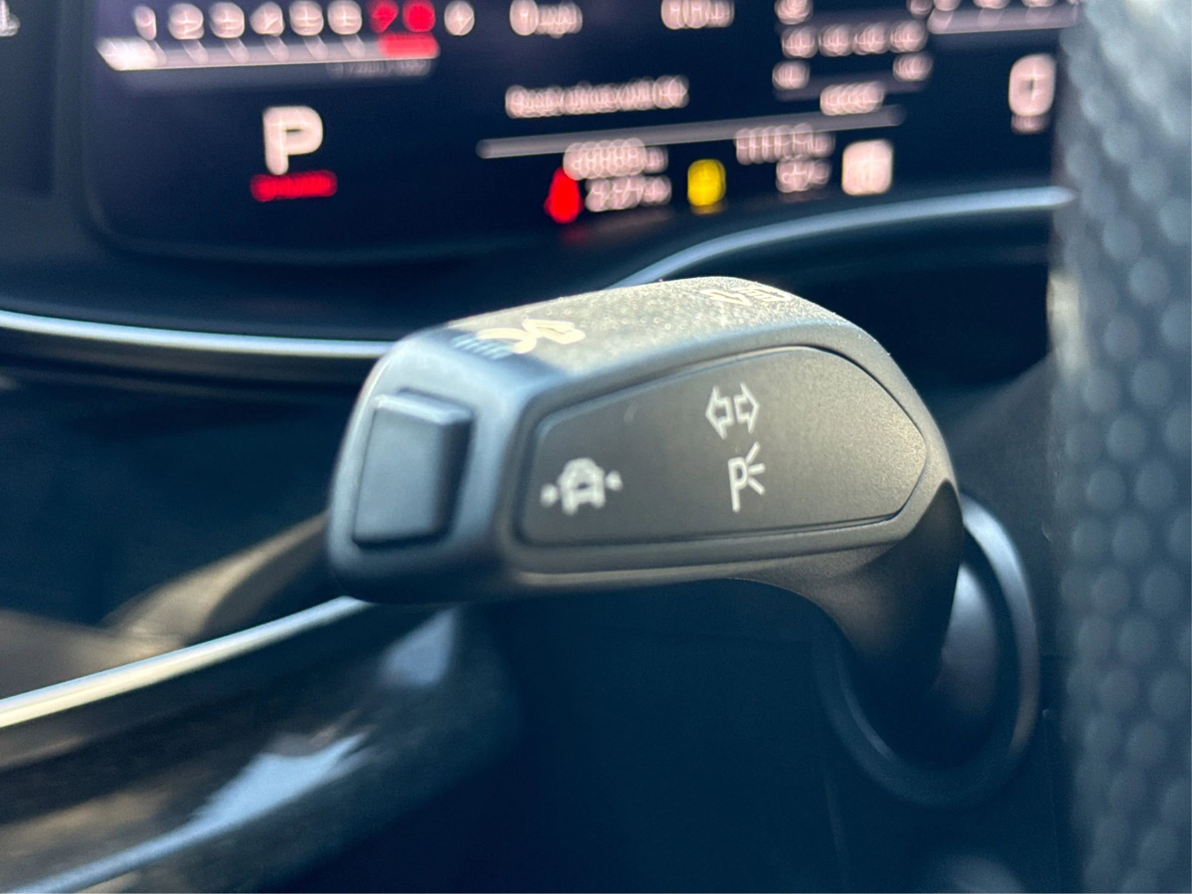 Used 2020 Audi SQ7 Prestige image 17