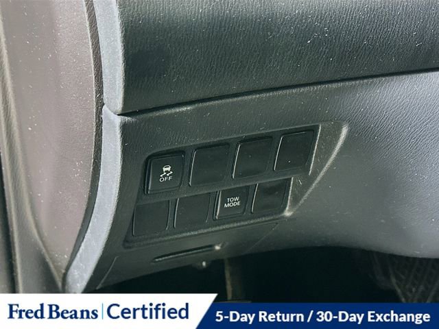 Used 2017 Nissan Pathfinder S image 12