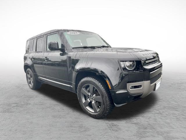 Certified 2025 Land Rover Defender 110 X-Dynamic SE AWD/4WD image 3