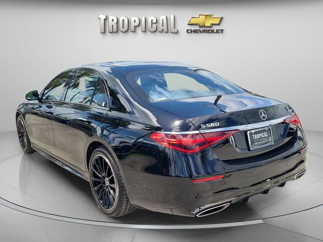 Used 2023 Mercedes-Benz S 580 4MATIC Sedan w/ AMG Line image 2