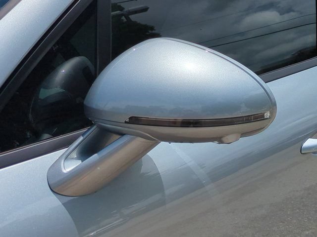 Used 2024 Porsche Macan AWD/4WD image 11