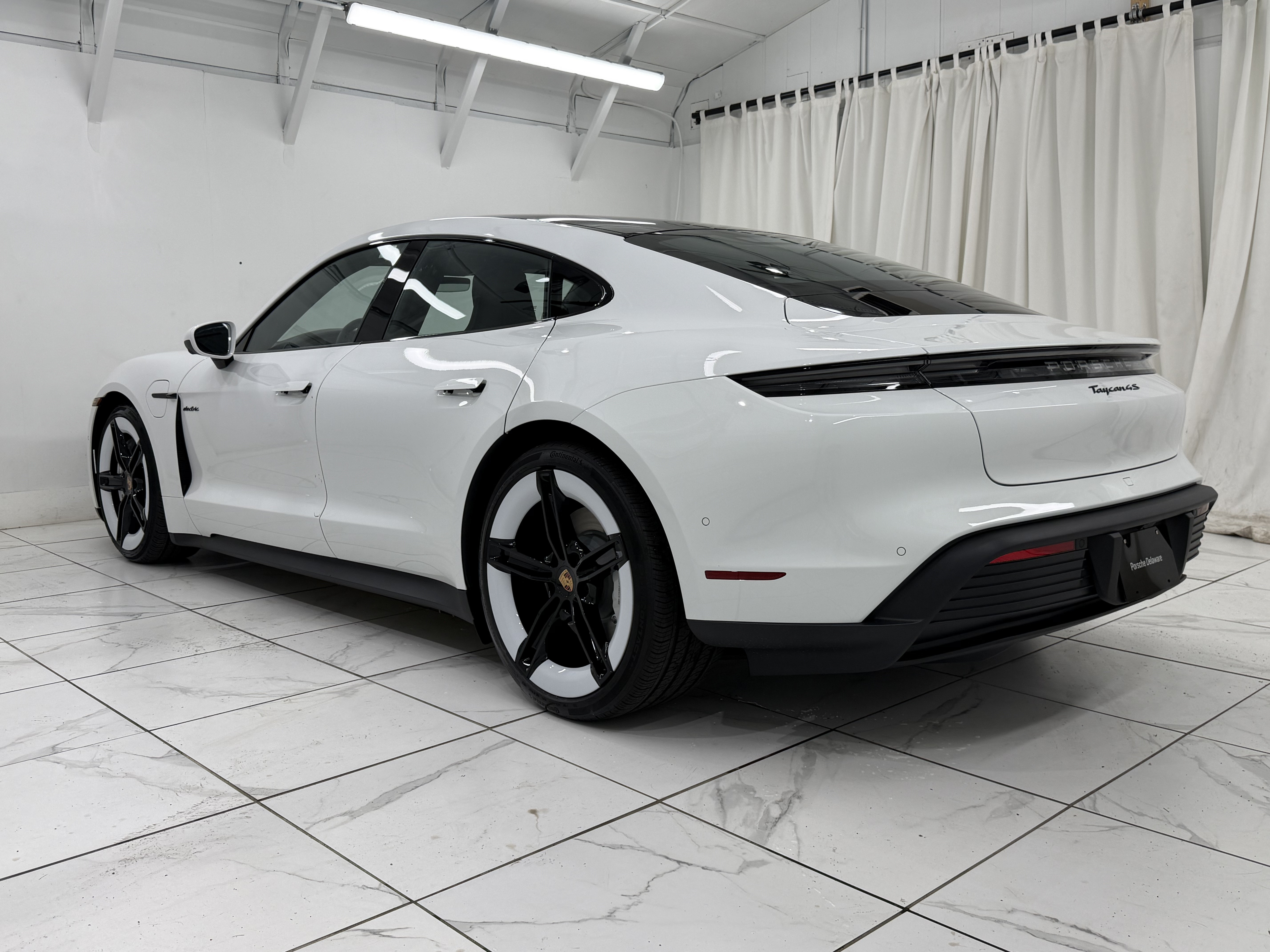 New 2026 Porsche Taycan 4S AWD/4WD image 3