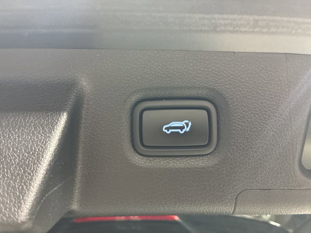 Used 2019 Hyundai Santa Fe FWD image 19