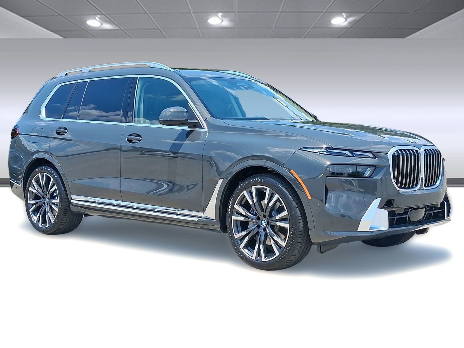 Used 2026 BMW X7 xDrive40i w/ Executive Package image 7