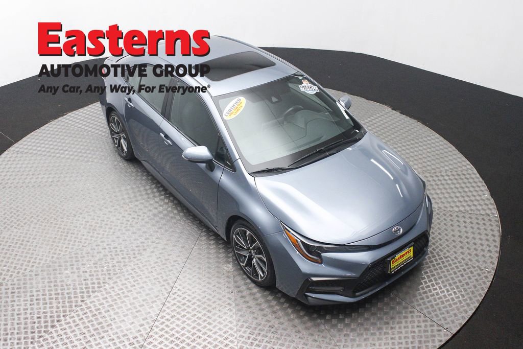 Used 2021 Toyota Corolla SE w/ SE Premium Package FWD image 3