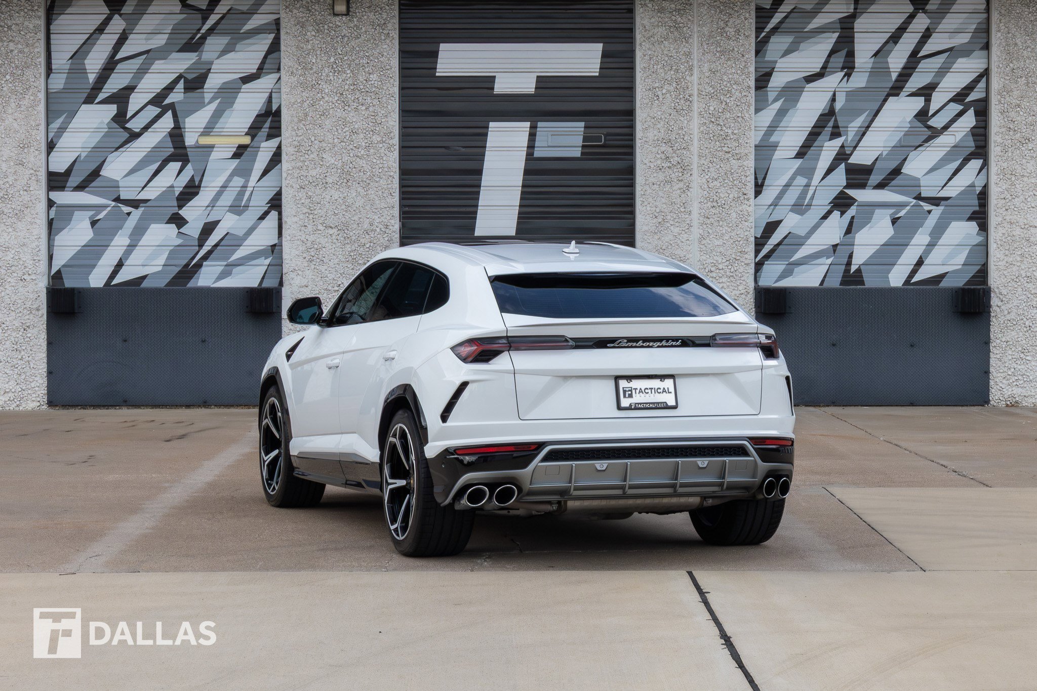 Used 2020 Lamborghini Urus image 11