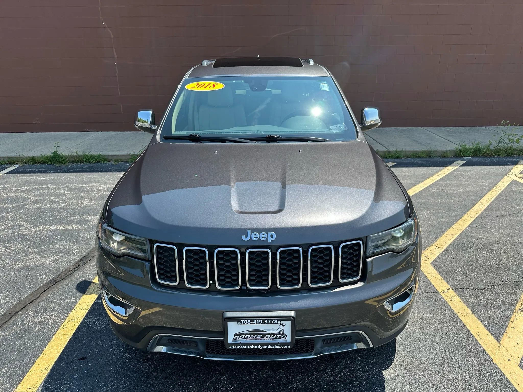Used 2018 Jeep Grand Cherokee Limited w/ Luxury Group II image 3