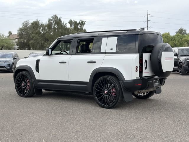 Used 2023 Land Rover Defender 110 SE image 30