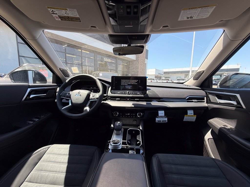 New 2026 Mitsubishi Outlander SE FWD image 19