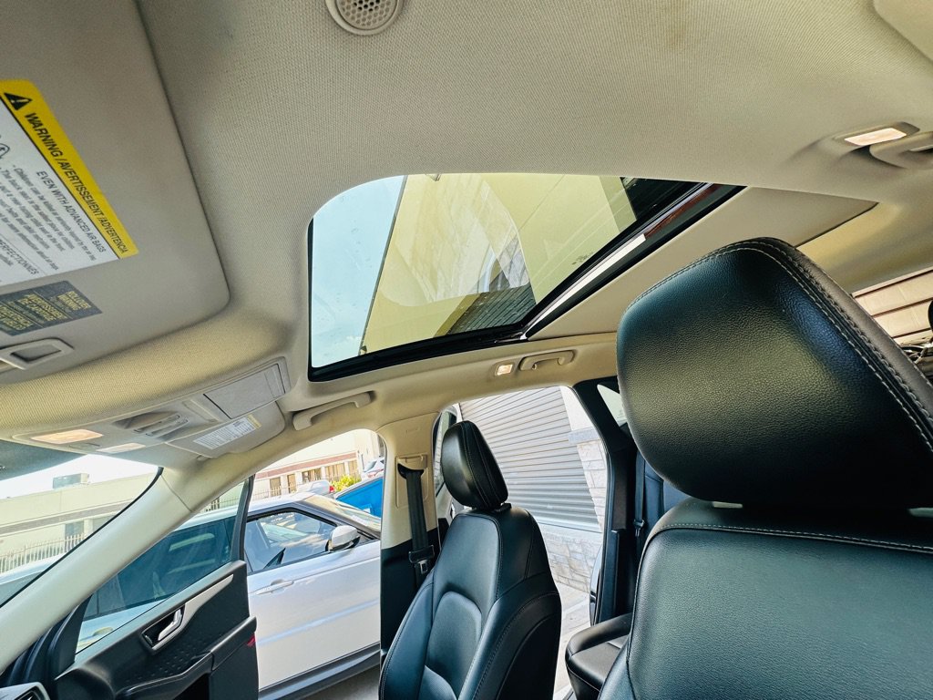 Used 2020 Ford Escape SEL FWD image 15