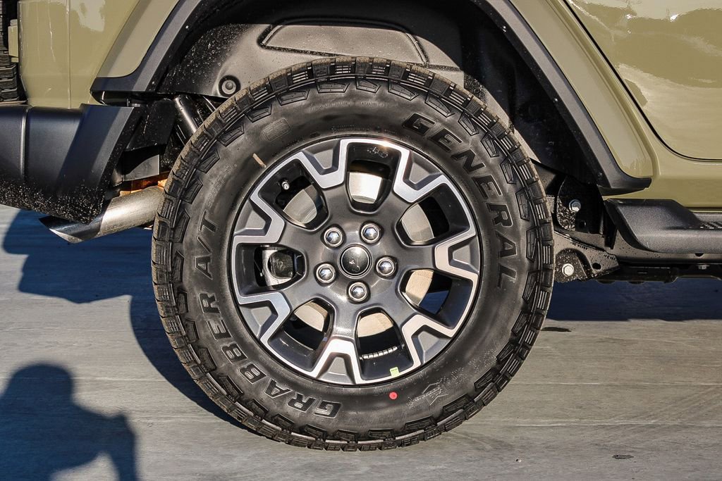 New 2026 Jeep Wrangler Unlimited Sahara AWD/4WD image 10