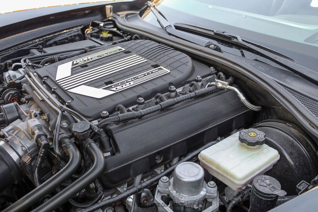 Used 2016 Chevrolet Corvette Z06 w/ Z07 Performance Package RWD image 17