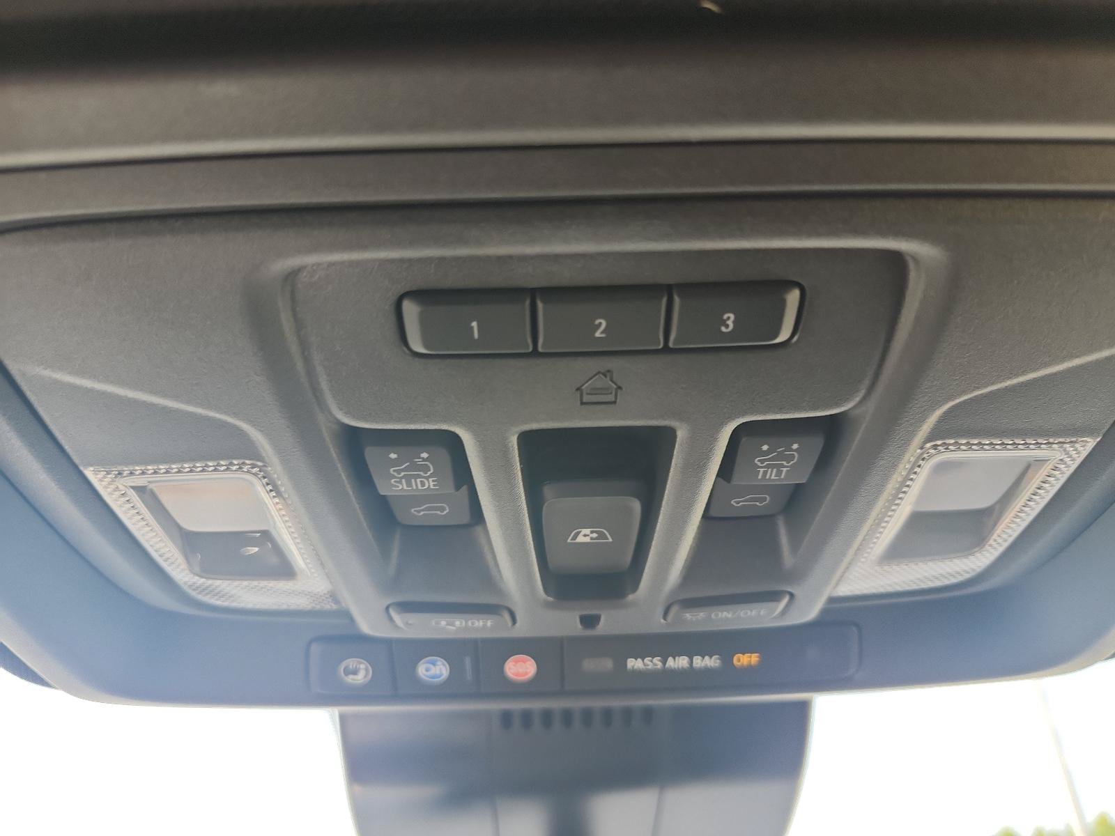 Used 2025 GMC Sierra 2500 AT4 w/ AT4 Premium Plus Package AWD/4WD image 21