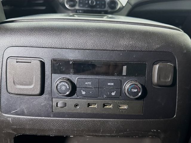 Used 2018 Chevrolet Tahoe Premier AWD/4WD image 29