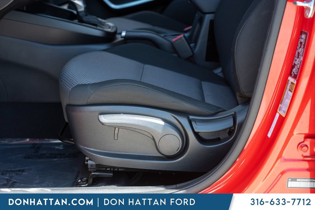 Used 2025 Kia Soul LX FWD image 21
