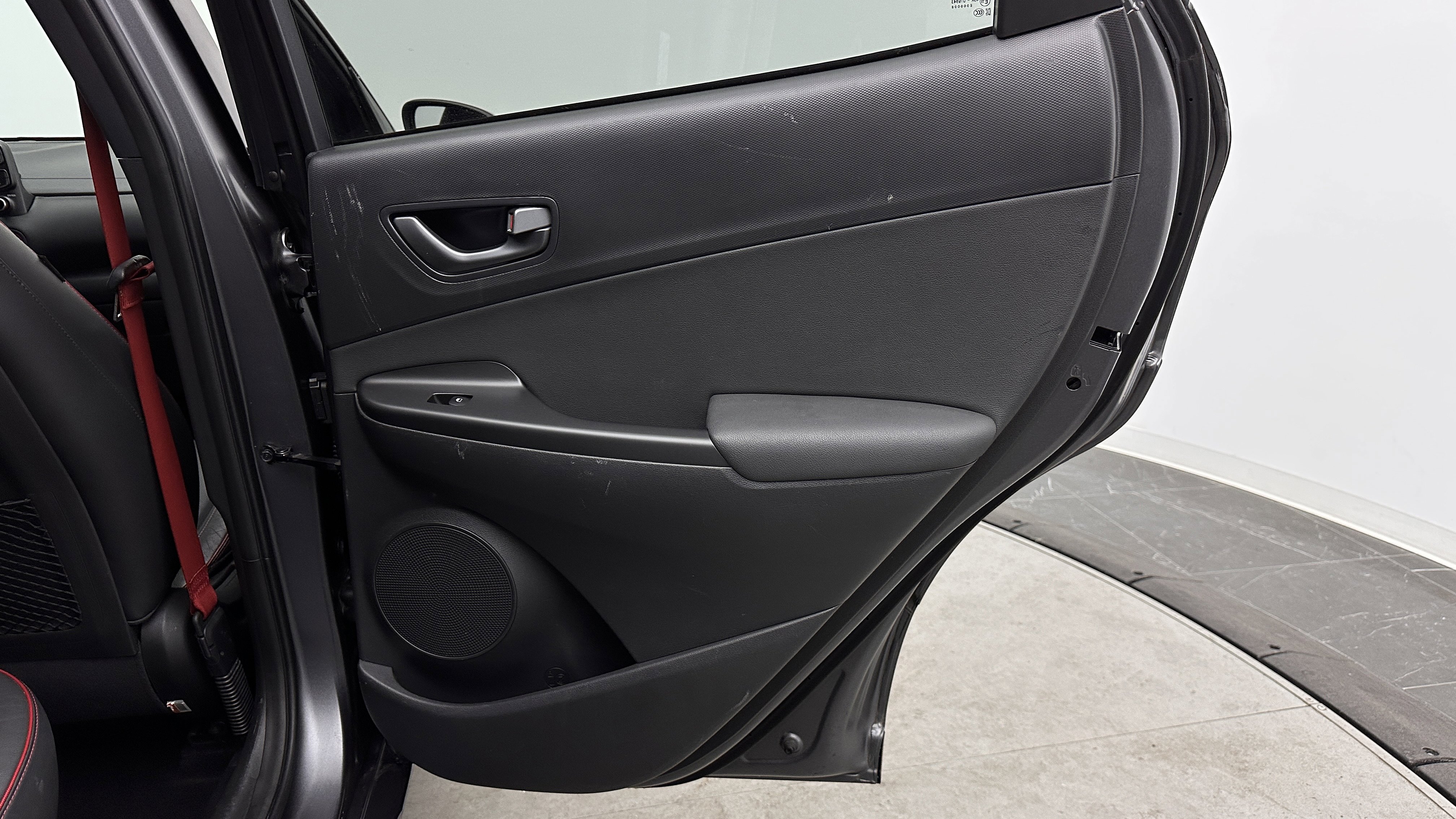 Used 2019 Hyundai Kona Ultimate FWD image 32