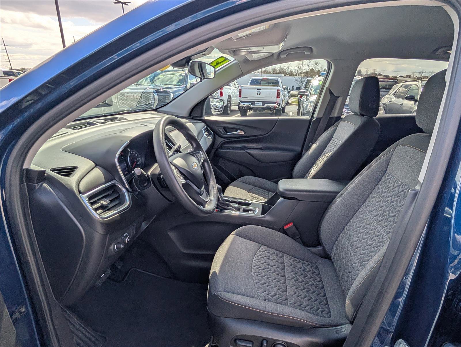 Used 2023 Chevrolet Equinox LT image 14