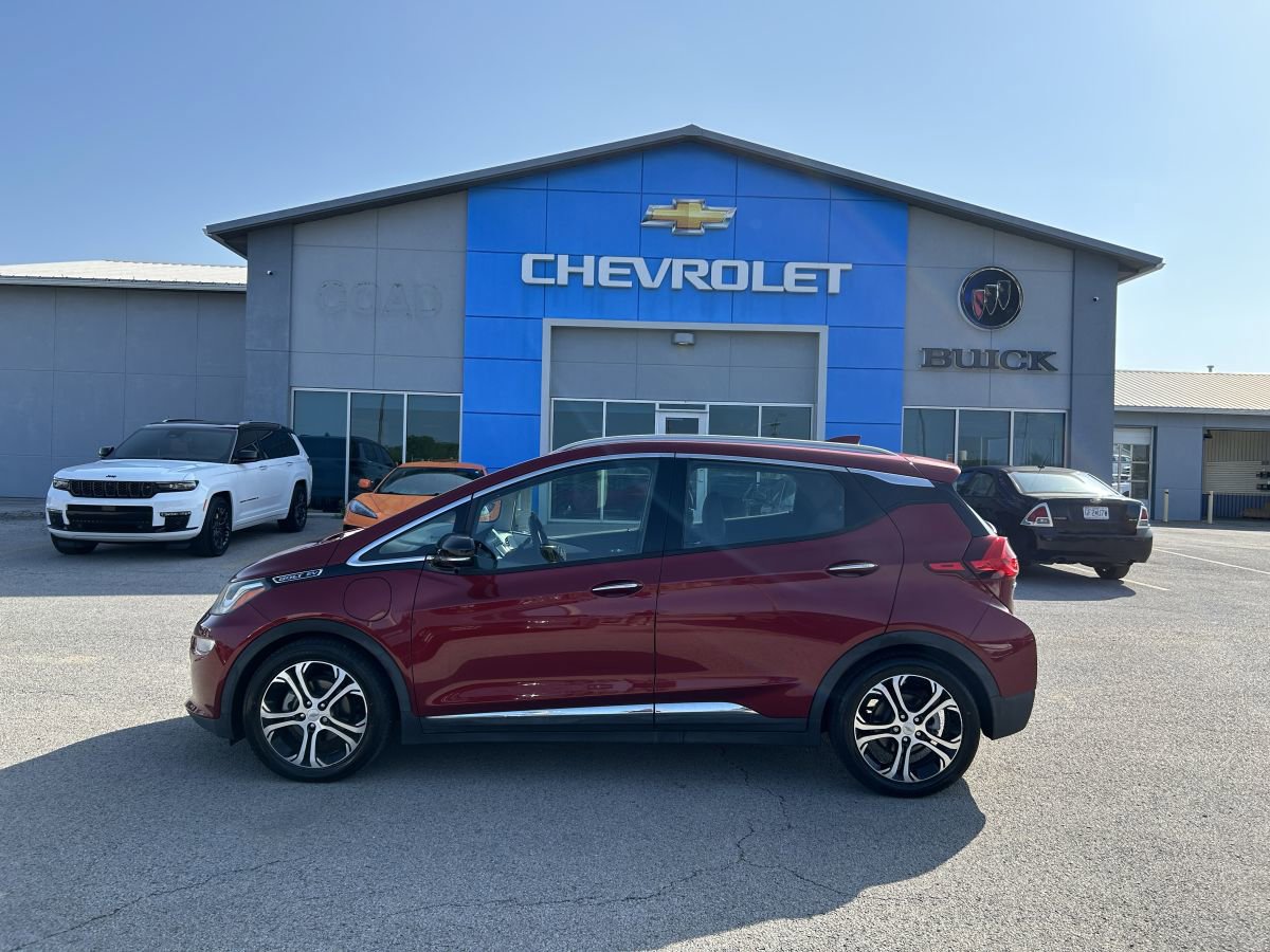 Used 2017 Chevrolet Bolt Premier w/ Driver Confidence II Package image 4