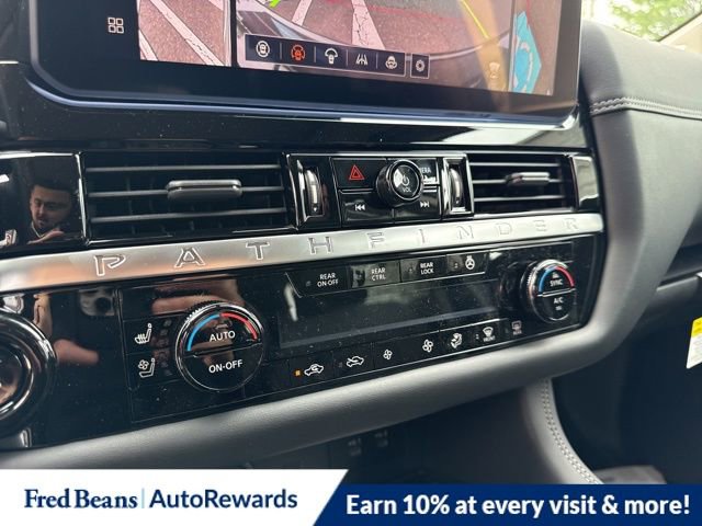 New 2026 Nissan Pathfinder Platinum w/ Cargo Package AWD/4WD image 15