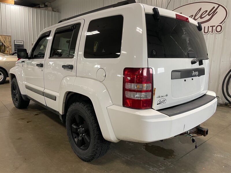 Used 2012 Jeep Liberty Arctic AWD/4WD image 6