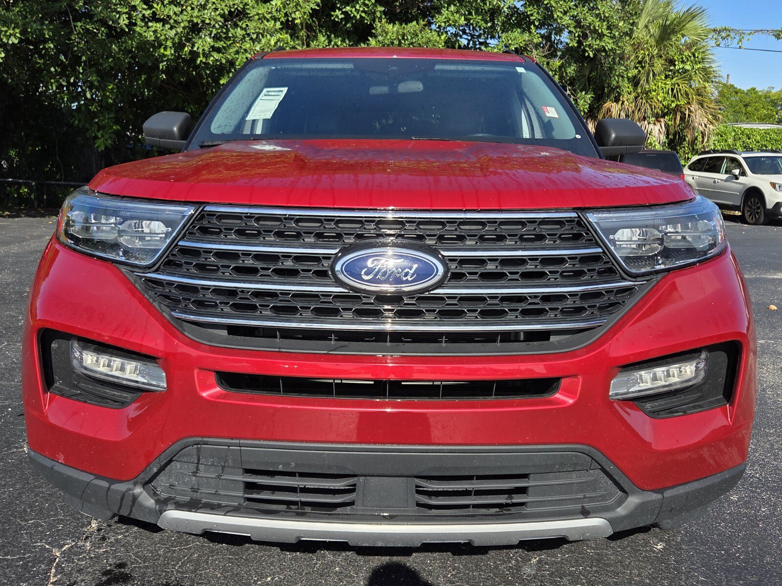 Used 2023 Ford Explorer XLT w/ Equipment Group 202A AWD/4WD image 8