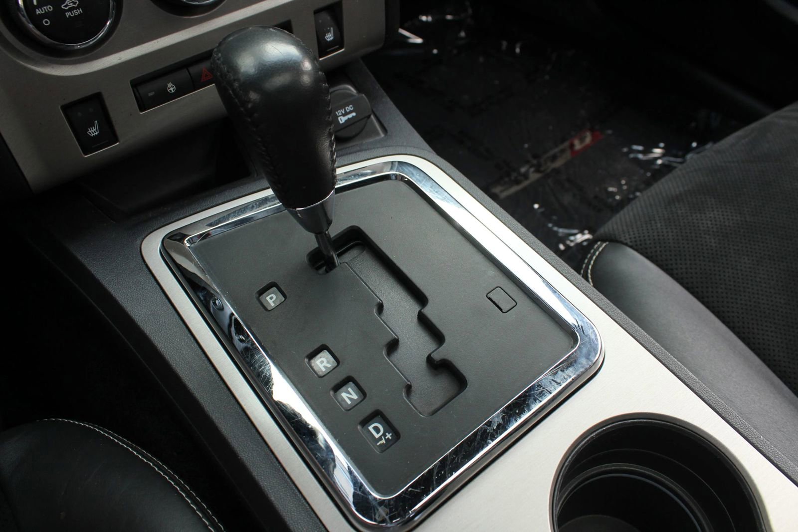 Used 2012 Dodge Challenger SRT8 w/ Premium Sound Group RWD image 25