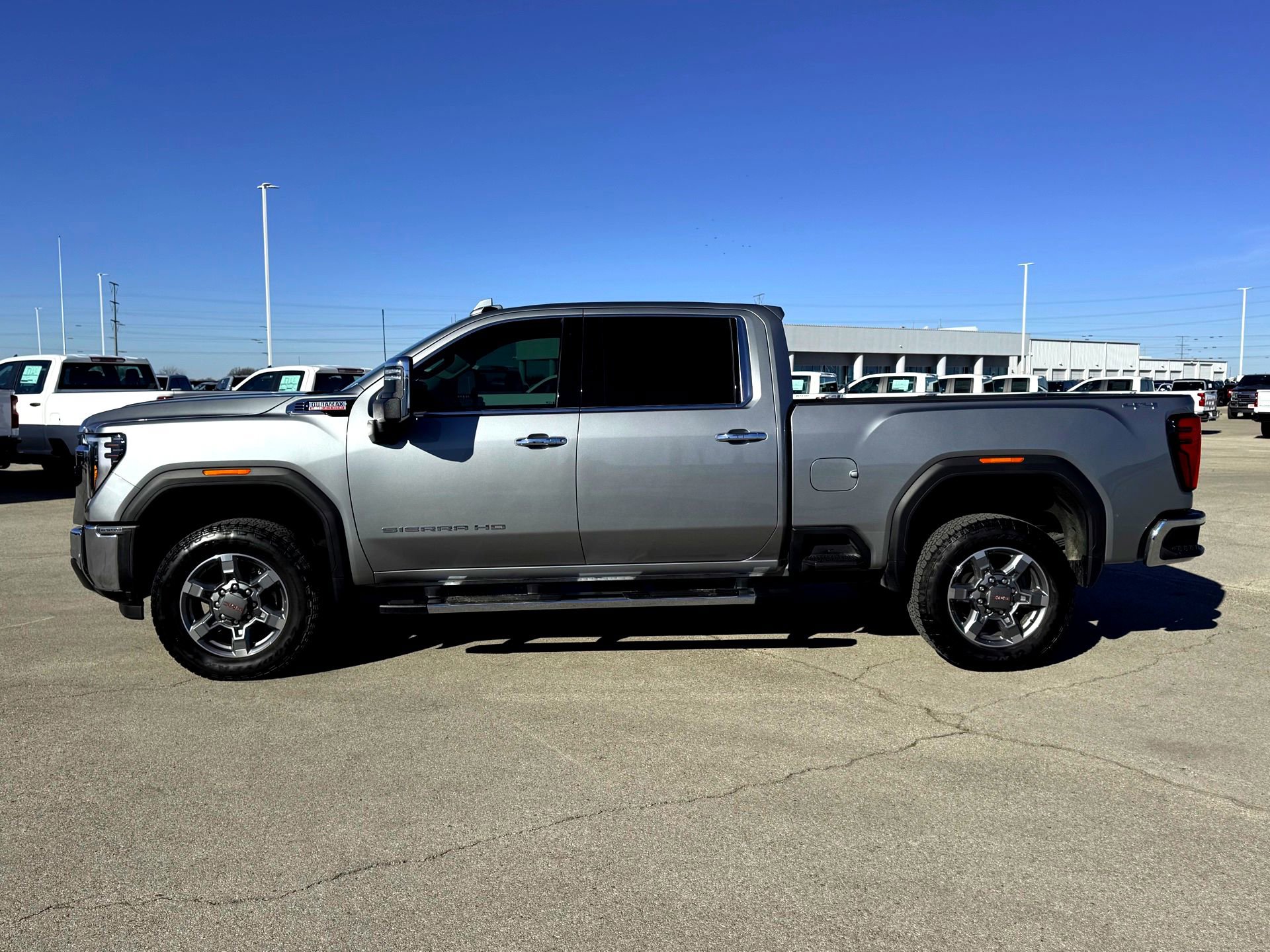 Used 2025 GMC Sierra 2500 SLT w/ SLT Convenience Package image 10