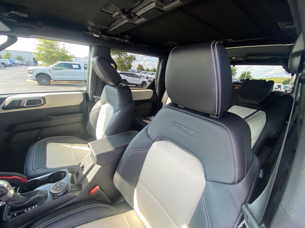 New 2026 Ford Bronco Outer Banks w/ Sasquatch Package AWD/4WD image 23