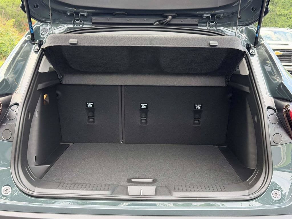 New 2026 Chevrolet Trax LT w/ Driver Confidence Package FWD image 14