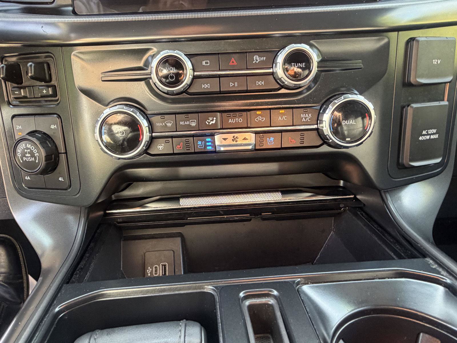 Used 2025 Ford F150 Lariat w/ Equipment Group 501A Mid AWD/4WD image 21