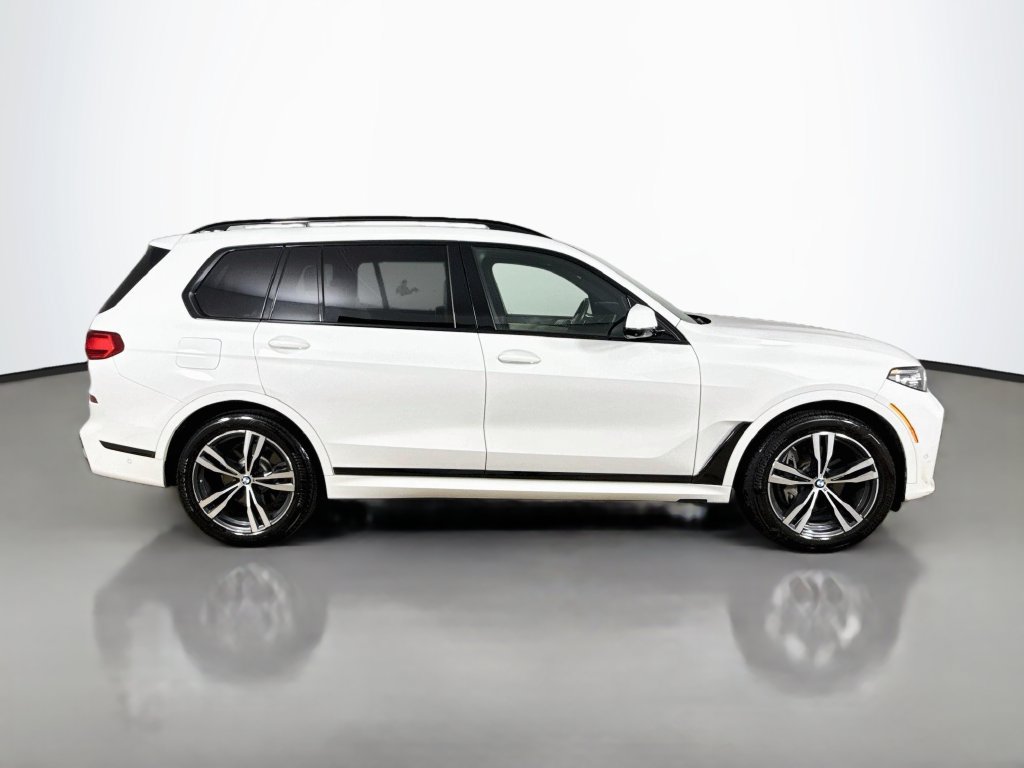 Used 2019 BMW X7 xDrive40i w/ M Sport Package AWD/4WD image 8