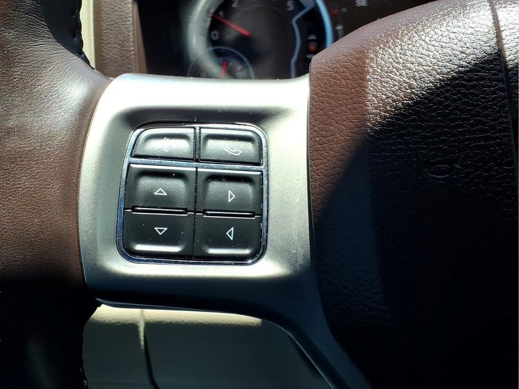 Used 2019 RAM 1500 Laramie w/ Convenience Group RWD image 25
