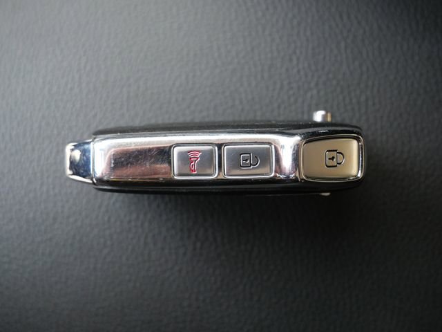 Used 2025 Kia Soul LX FWD image 30